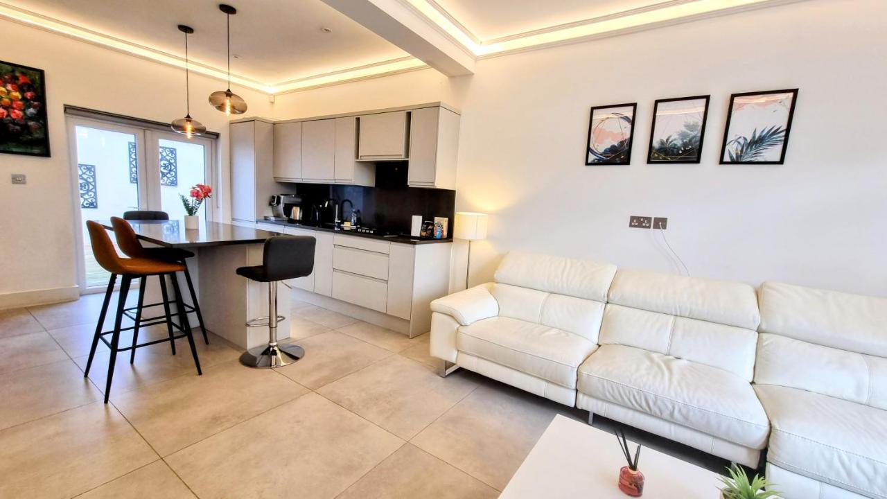 Surbiton Luxury Garden House 19 Villa Ngoại thất bức ảnh